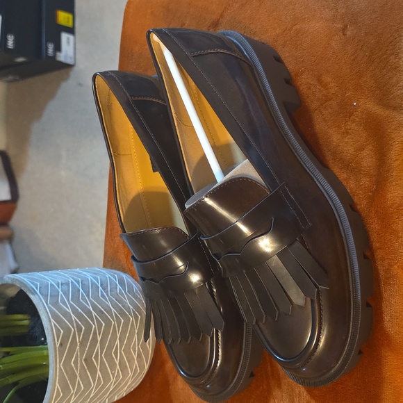 Nine West Glossy Brown Leather Loafers - Picture 5 of 10